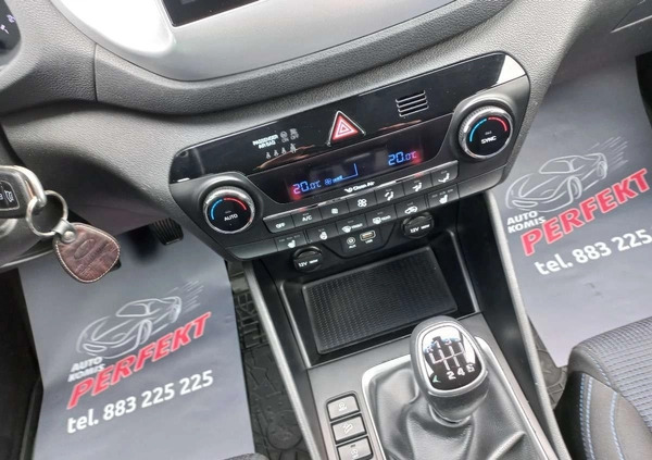 Hyundai Tucson cena 69900 przebieg: 109000, rok produkcji 2017 z Węgorzewo małe 301